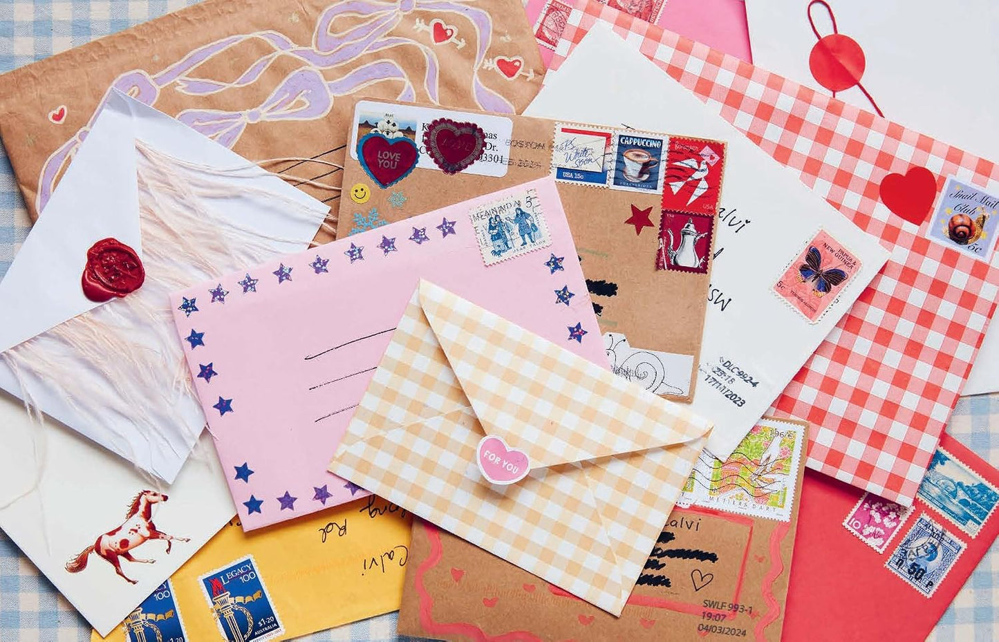 The Art of Memory Collecting: 15 Scrapbook, Collage, Trinket and Zine Projects For Crafting Treasured Moments